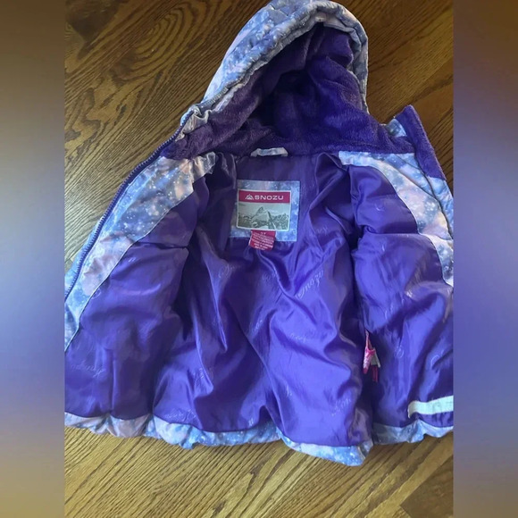 SNOZU Hooded Winter Puffer Jacket Size 3T - Picture 4 of 4